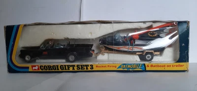 £633.29 • Buy CORGI TOYS BATMOBILE 267& BATBOAT GIFT SET 3 With The Rare Light Purple Screens