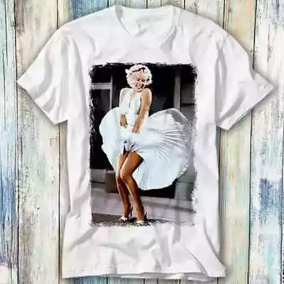 Marilyn Monroe Scene Of Her Skirt Blowing Up T Shirt Meme Gift  - Free Shipping • $21.99