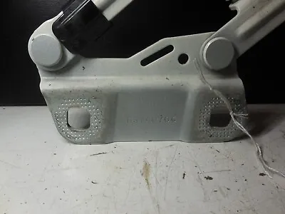 06-12 Mercedes W164 ML320 GL350 R350 ML63 Left Bonnet Hood Hinge A2518800128 • $20