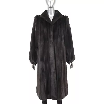 Revillon Ranch Mink Coat- Size M • $500