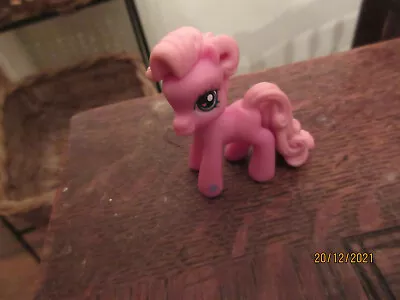 My Little Pony 2006 Pink Miniature Ponyville Blue Heart Leg Pink Plastic Hair  • £5.99