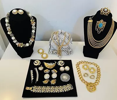 Nice Vintage Eclectic Lot Jewelry Beaded Purse Good Designers Pearls • $13.50