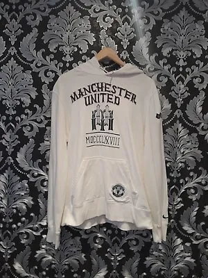 Nike White Manchester United Hoodie • £12