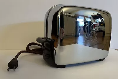 Vintage Toastmaster 1B14 Toaster Chrome With Art Deco Bakelite 1950's Works • $33.60