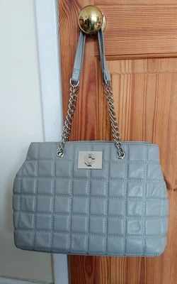 £7 • Buy Carvela Hand Bag