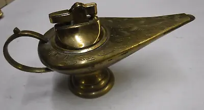 Vintage Aladdin Lamp Genie Etched Ornate Brass Cigarette Cigar Lighter Om24-15 • $20