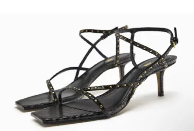 $54 • Buy New Zara Ladies Sandals Black Strappy Leather Kitten Heels Gold Stud 39 9