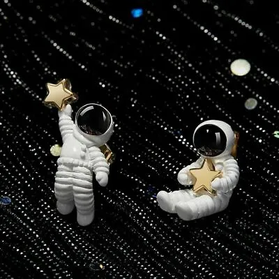 Mens Ladies Pair Astronaut SPACE Planet Earrings Ear Ring Jewellery Novelty Star • £2.99