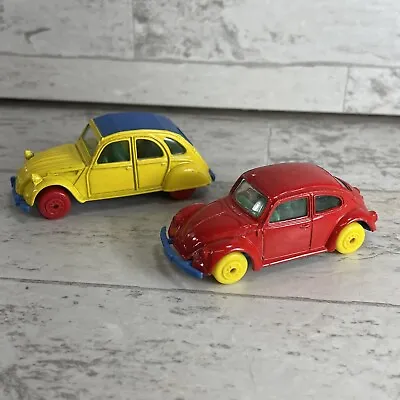 $12 • Buy Lot Of 2 Maisto Cars- Volkswagen VW 1300 Beetle & Citroen 2CV. Red & Yellow