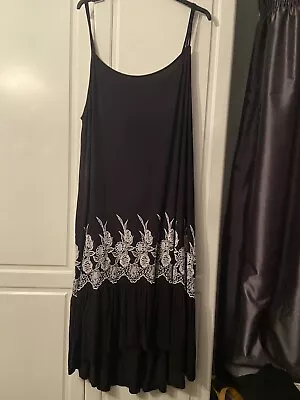 £18 • Buy *Asos* Plus Size 28 Black & White Print Double Strap Dress Vgc. Dipped Hem