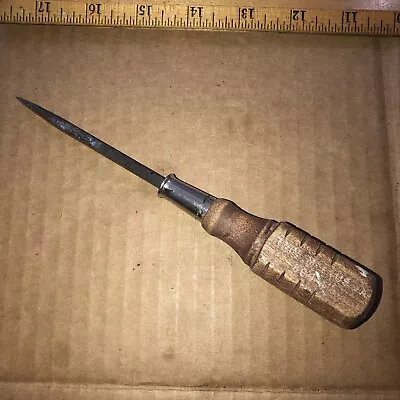 Vintage Irwin Screwdriver 800-4  With Wood Handle Made In USA #2 ! • $4.99