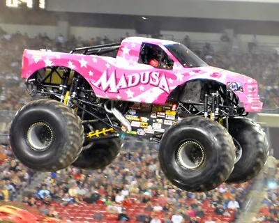 Madusa Monster Truck Running On Track 8x10 Glossy Photo #d6 • $2.69