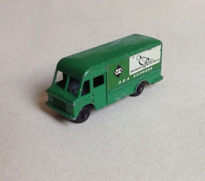 £7.99 • Buy BUDGIE Esso Pump Series No.57 - REA EXPRESS PARCEL DELIVERY VAN (1966-1970)