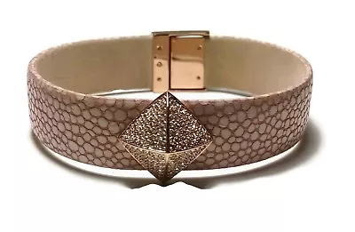 NWT $125 MICHAEL KORS Pink White Leather Gold Rhinestone Snap Bracelet • $62.99