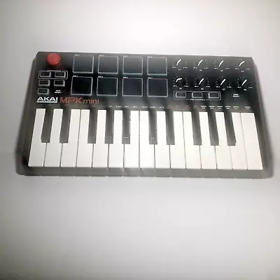 Akai Mini MkII 25 Keys Keyboard Synthesizer • $50