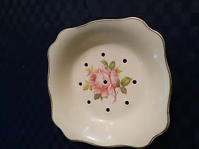 $15 • Buy J & G Meakin Sunshine Draining Plate