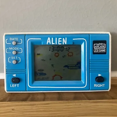 Vintage Hand Held Mini Arcade LCD Game - Alien - 1980s - Model 737 - Nice Item • £50