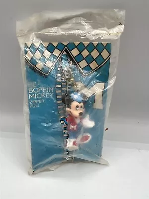 Vintage Avon Walt Disney Mickey Mouse Be Boppin Mickey Zipper Pull • $7.96