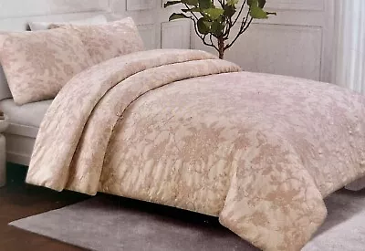 Nicole Miller Pink Matelasse Medallion King Duvet Cover  W / Shams • $149.95