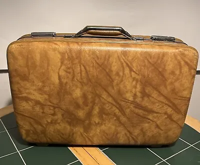 Vintage American Tourister Briefcase Hard Case Brown 22x17 No Keys • $60