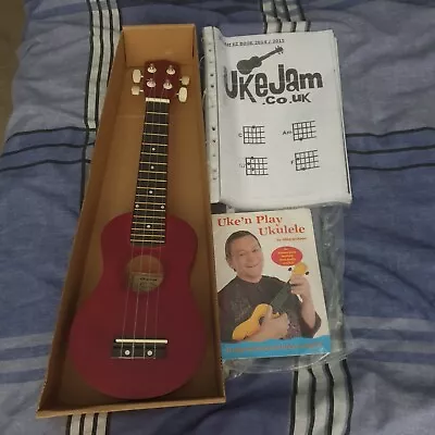 Ukelele Bundle • £10