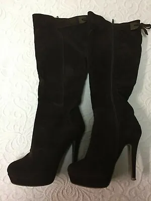 Liliana 5.5 Brown Knee Length Synthetic Boots With 4.5  Heel • $12.99