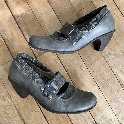£4.99 • Buy DKODE Grey & Bronze Heels Superb Detail 3 EU 36 Cute Shoes Style Like Fly London