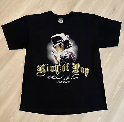 2009 Micheal Jackson King Of Pop Memorial Tee Mens Large • $15