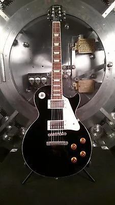 Epiphone Les Paul Standard - Ebony W/ Hard Case • $549.99