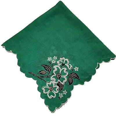 Vintage Hankerchief Green White Floral Scalloped Embroidered Edge 10x10  • $9.99