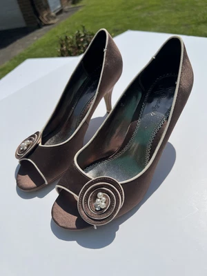 £22 • Buy PHASE EIGHT Embellished Taupe Cream Open Toe Shoes Heels Size 5 Stunning Vgc