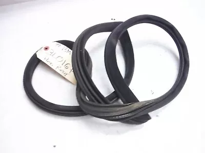 1999 Bmw M3 Coupe E36 Passenger Right Rear Weather Strip Seal Oem 1992-1999 • $49.99