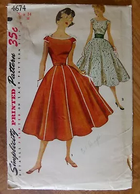 Vintage Simplicity Printed Sewing Pattern Women's Dress #4674 • $26.95