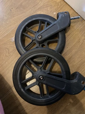 £14.99 • Buy Uppababy Vista 2015+ Carbon Black Front Wheels