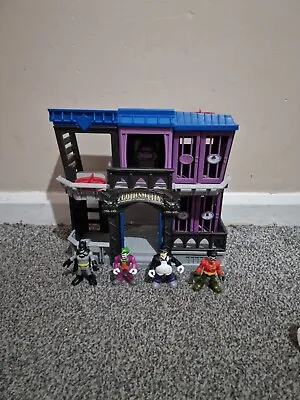 Imaginext: DC Super Friends Gotham City Jail Playset  • £14.99