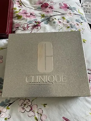 £16 • Buy Clinique Happy Box With Happy Products 
