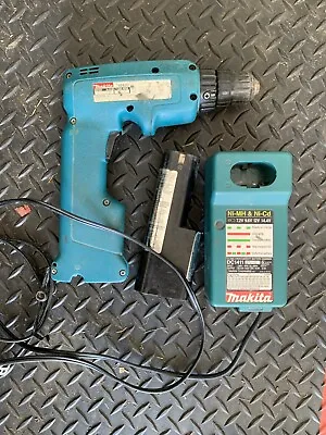 Makita 6011D 3/8  Cordless Drill Driver W/ 1 BATTERY 1210 & Charger DC1411 • $49.99
