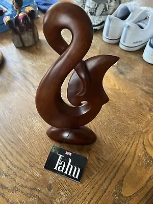 VTG Tahu Master Carvers New Zealand Maori “God Of The Sea” Hei Matau Solid Wood • $49.99