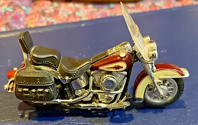 Franklin Mint Harley-Davidson Heritage Softail  1:24 Diecast Motorcycle Read • $36.79