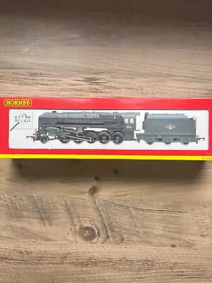 Hornby – R2200 Br 2-10-0 Class 9f Weathered ‘92151’ • £75