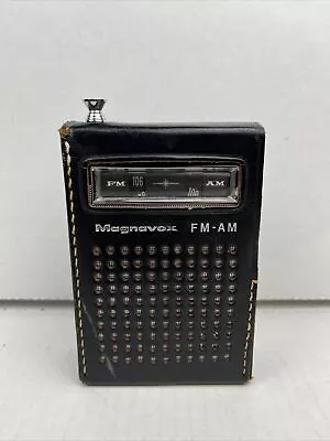 Vintage 1965 Magnavox FM92 9 Transistor Radio AM/FM Leather Case • $45.49