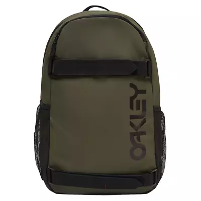 Oakley The Freshman Skate Backpack • £65