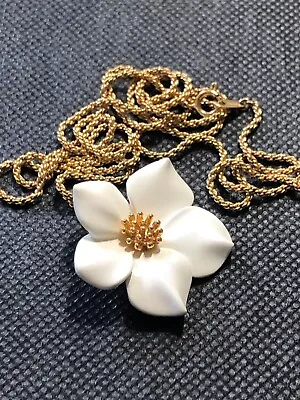 £70 • Buy Crown Trifari Gold Tone Dogwood Necklace, 28 , MINT