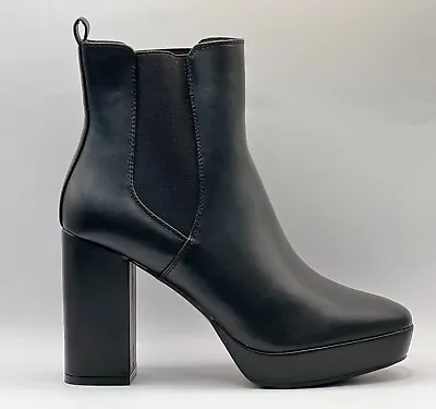 Mia Gianni Womens Bootie • $34.95