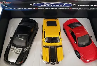 Maisto Set Of 3 Mustangs Die-cast Collection Shinoda Boss 302 Cobra - 1:24 • $24.95