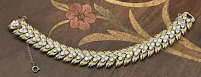 Vintage MidCentury CROWN TRIFARI Brilliant Clear Rhinestone Leaf Bracelet • $29.99