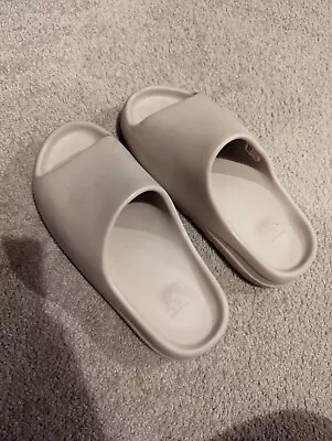 $300 • Buy Adidas Yeezy Slide - Pure