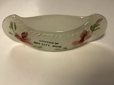 Souvenir Milkglass Canoe With Painted Flowers - Souvenir Of Bay City Mich~SV61 • $85