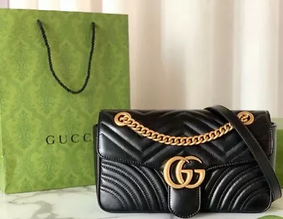 Authentic Gucci Vintage Black Wave Pattern GG Leather Shoulder Bag • $30
