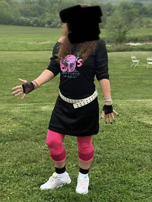 Woman’s Complete 80’s Costume. • $30